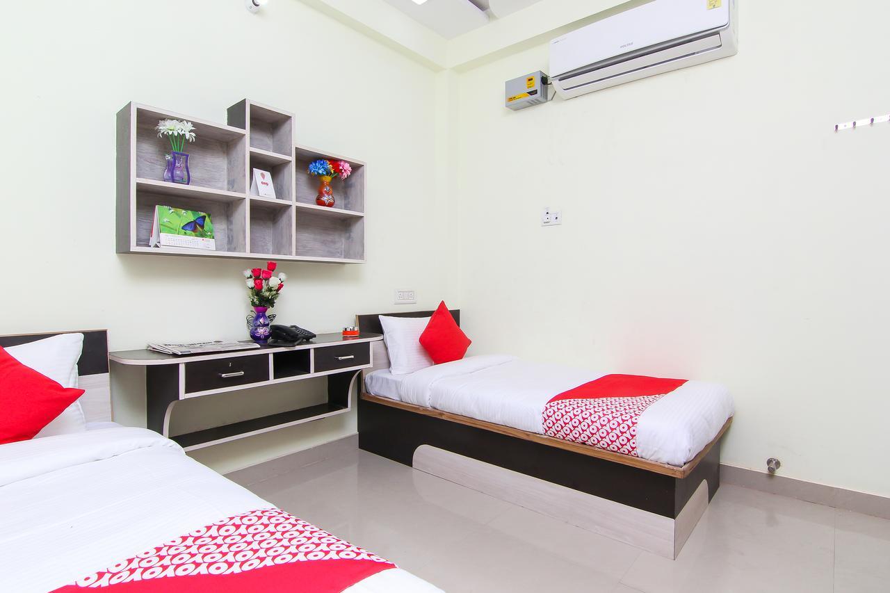 Oyo 12446 Shree Sai Guest House Prayagraj Esterno foto
