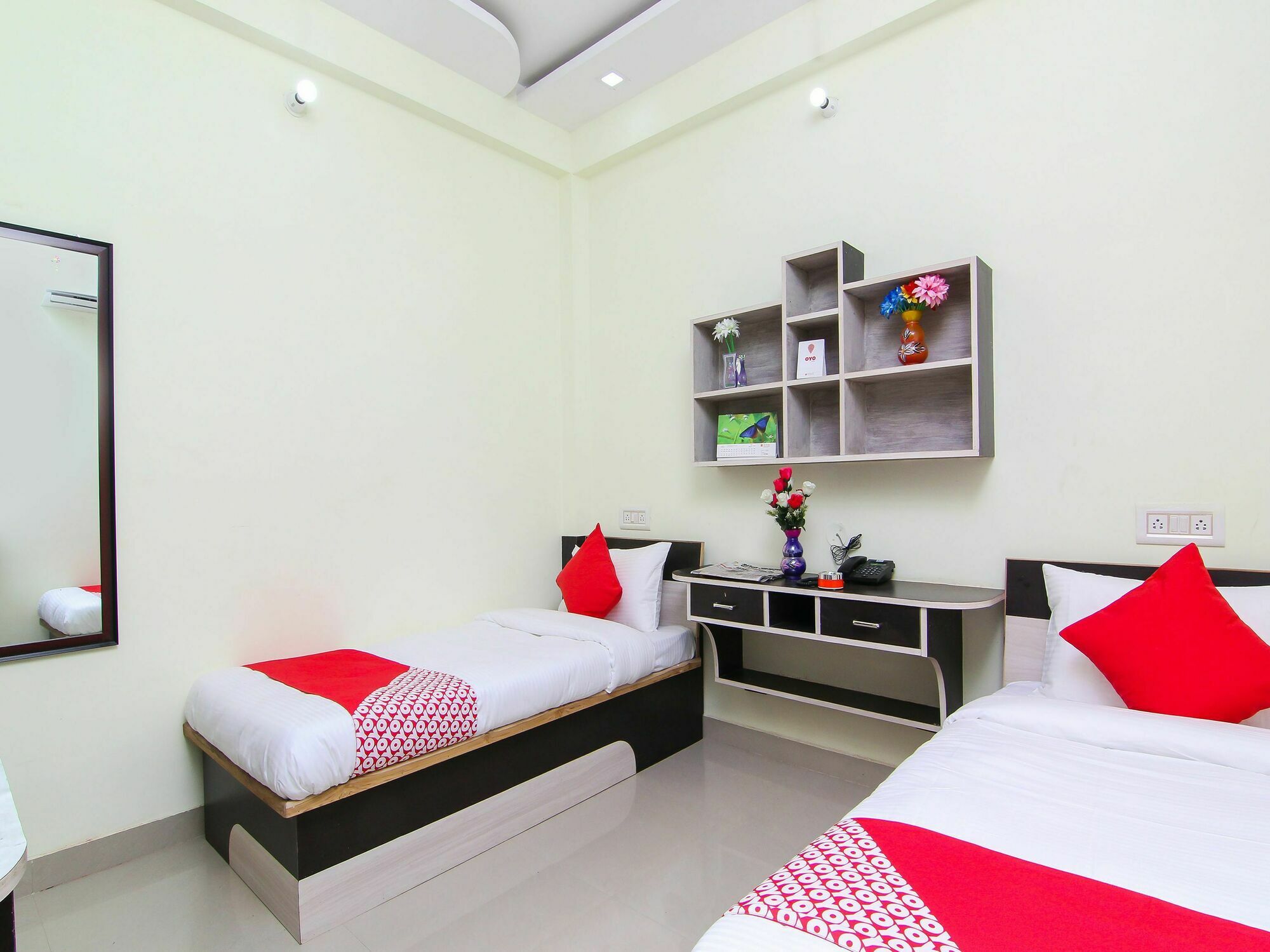 Oyo 12446 Shree Sai Guest House Prayagraj Esterno foto